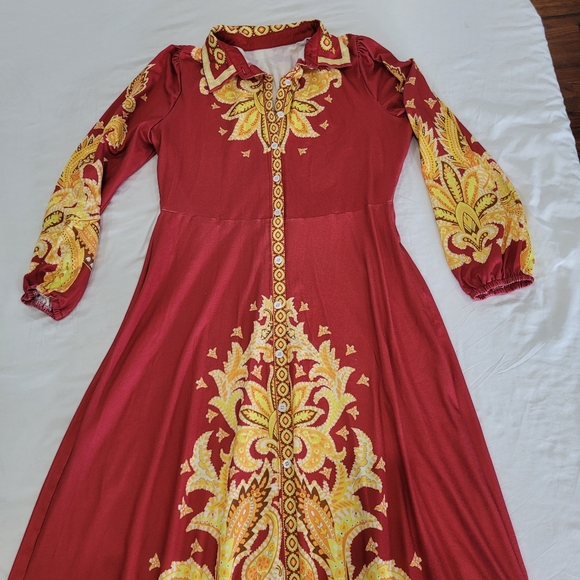 Elegant Red and Gold Women's Dress Size XL Button Up Down Graphic Print Collar - Picture 8 of 16